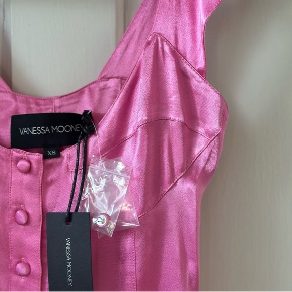 Vanessa Mooney Pink Satin Romper Dress NWT XS - Picture 3 of 4